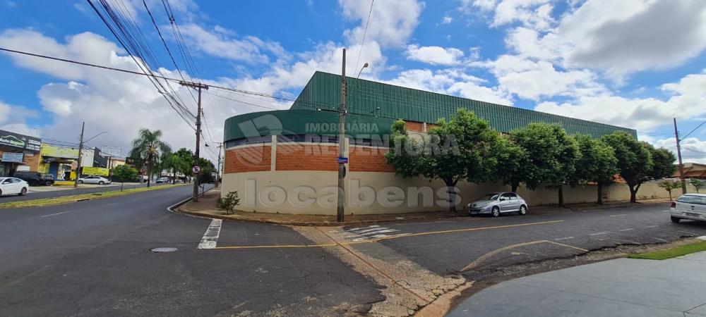 Alugar Comercial / Salão em São José do Rio Preto R$ 45.000,00 - Foto 1