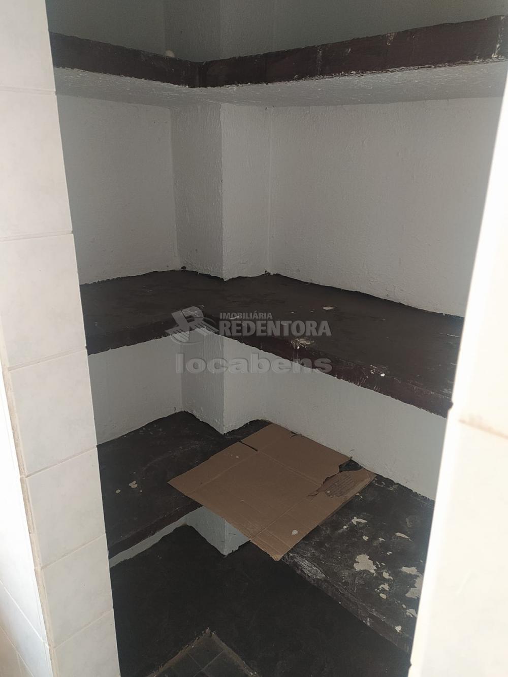 Alugar Apartamento / Padrão em São José do Rio Preto R$ 800,00 - Foto 5