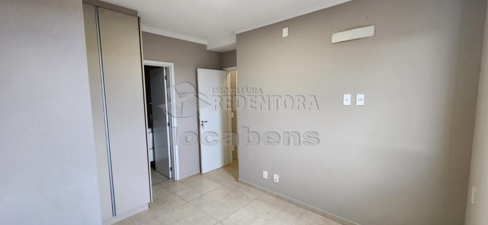 Alugar Apartamento / Padrão em São José do Rio Preto R$ 2.200,00 - Foto 13
