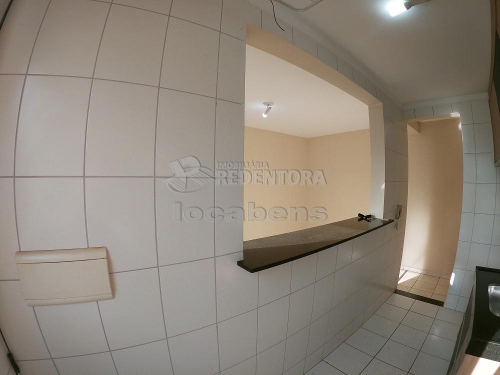 Alugar Apartamento / Padrão em São José do Rio Preto R$ 930,00 - Foto 6