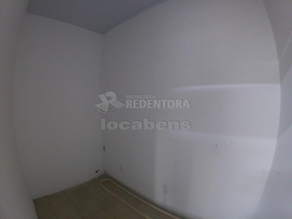 Alugar Comercial / Salão em São José do Rio Preto R$ 1.700,00 - Foto 7