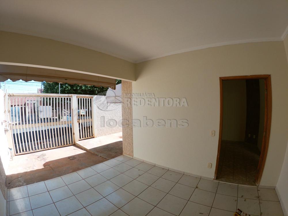 Alugar Casa / Padrão em São José do Rio Preto R$ 1.400,00 - Foto 2