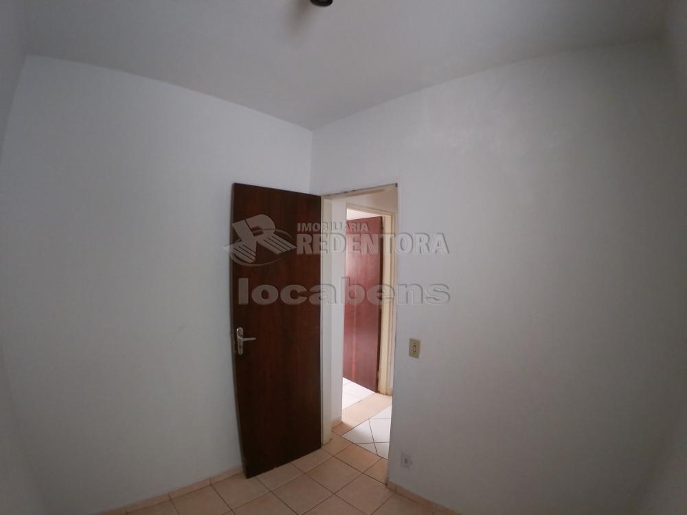 Comprar Apartamento / Padrão em São José do Rio Preto R$ 290.000,00 - Foto 13