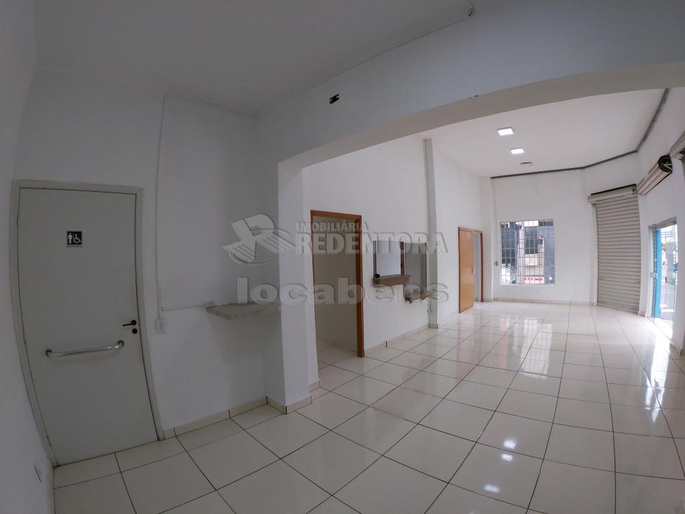 Alugar Comercial / Salão em São José do Rio Preto R$ 6.000,00 - Foto 5