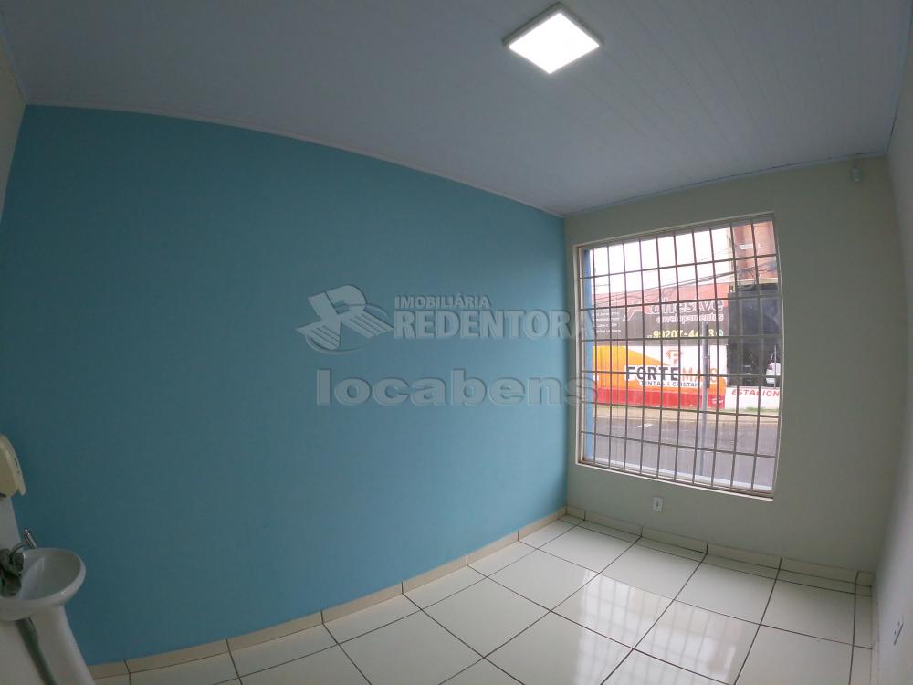 Alugar Comercial / Salão em São José do Rio Preto R$ 6.000,00 - Foto 11