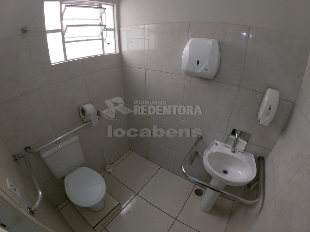 Alugar Comercial / Salão em São José do Rio Preto R$ 6.000,00 - Foto 17