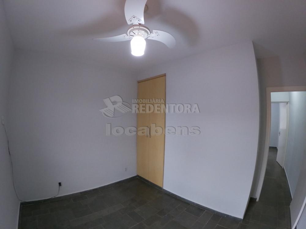 Alugar Casa / Condomínio em São José do Rio Preto R$ 1.000,00 - Foto 20