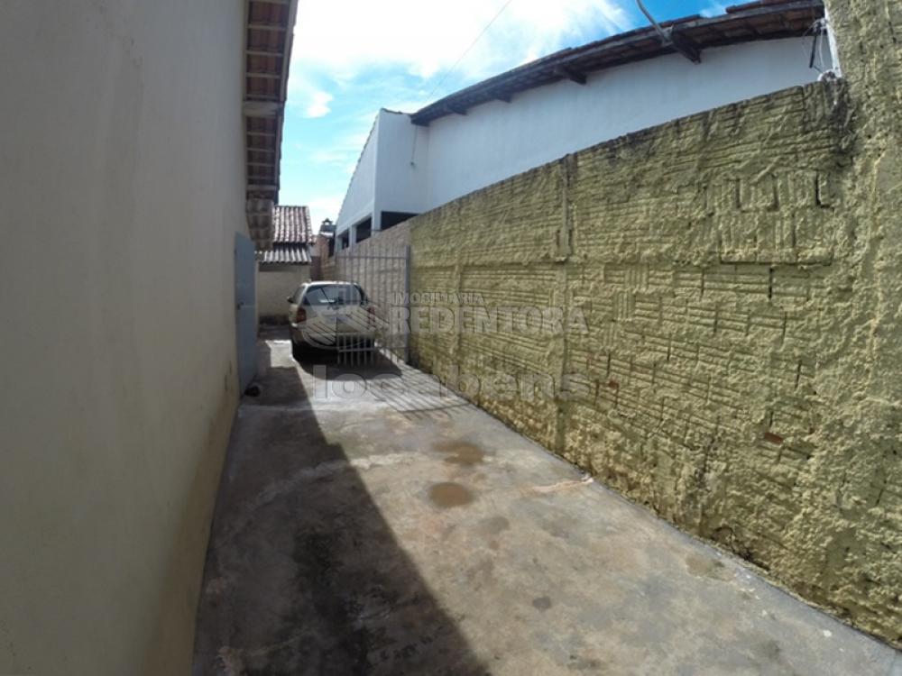 Alugar Casa / Padrão em São José do Rio Preto R$ 750,00 - Foto 16