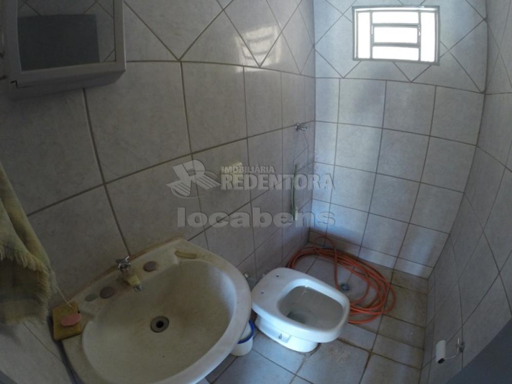 Alugar Casa / Padrão em São José do Rio Preto R$ 750,00 - Foto 15