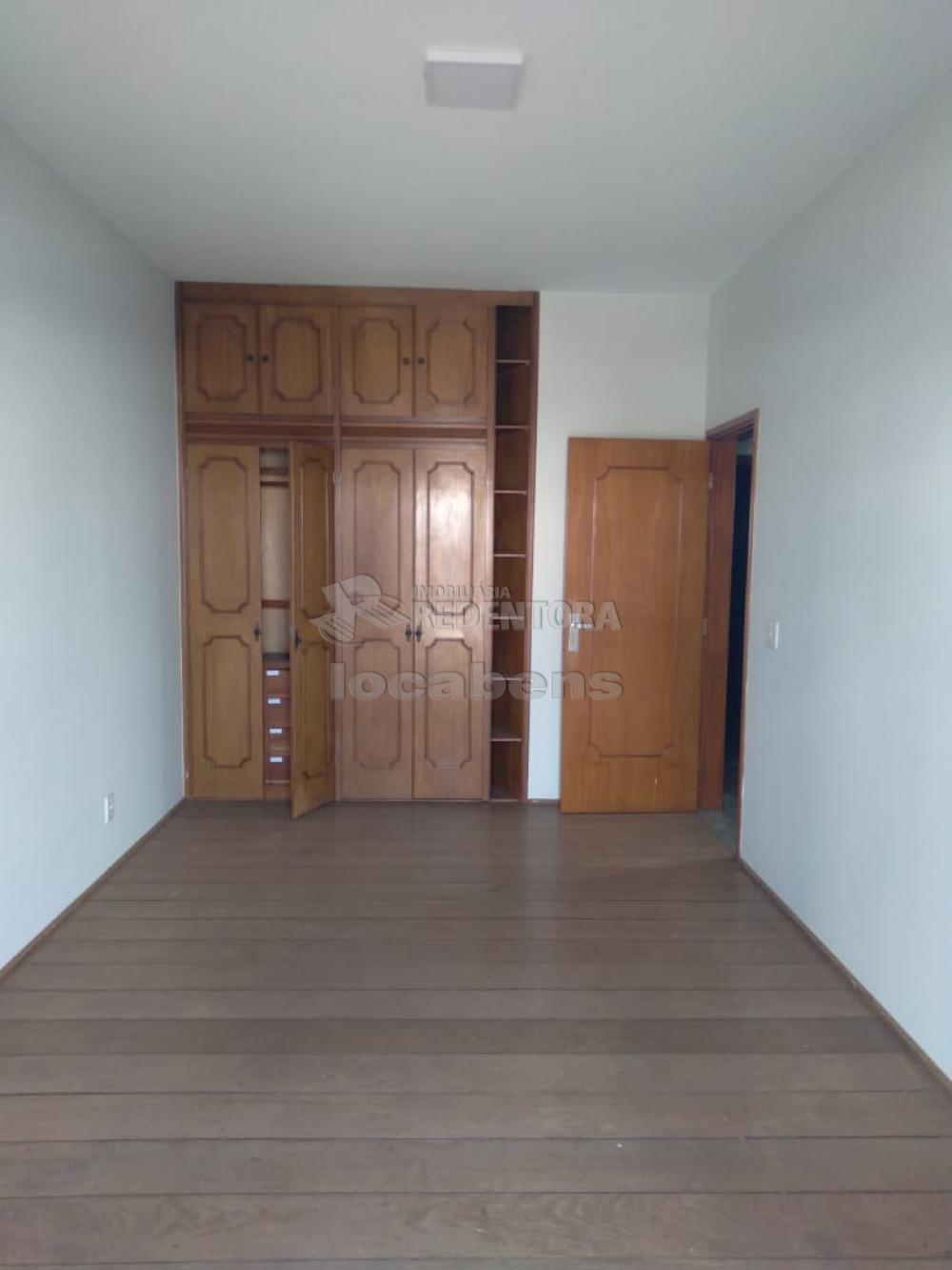 Comprar Casa / Sobrado em São José do Rio Preto R$ 1.100.000,00 - Foto 3