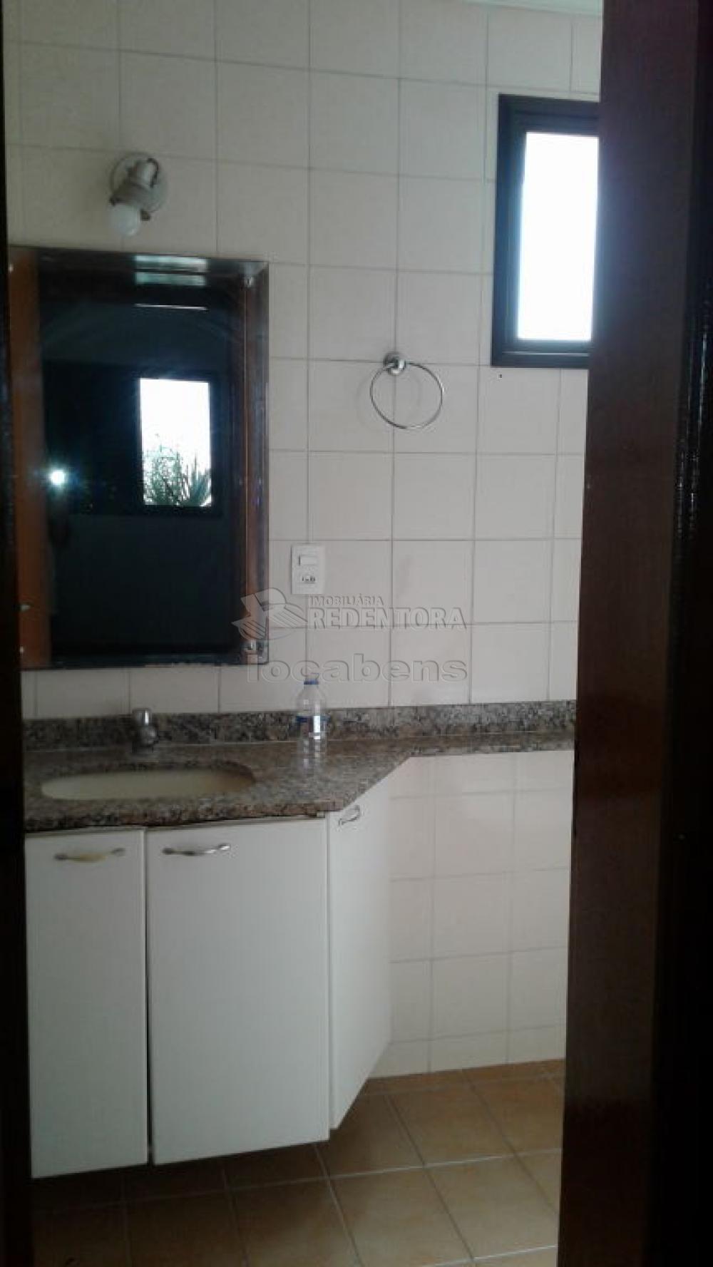 Alugar Apartamento / Padrão em São José do Rio Preto R$ 1.800,00 - Foto 22