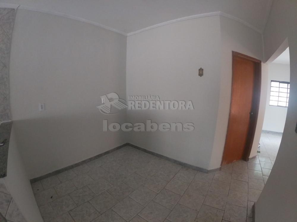 Alugar Casa / Padrão em São José do Rio Preto R$ 1.000,00 - Foto 7