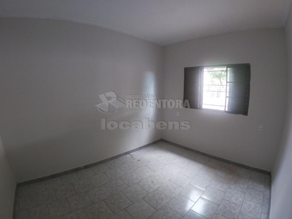 Alugar Casa / Padrão em São José do Rio Preto R$ 1.000,00 - Foto 10