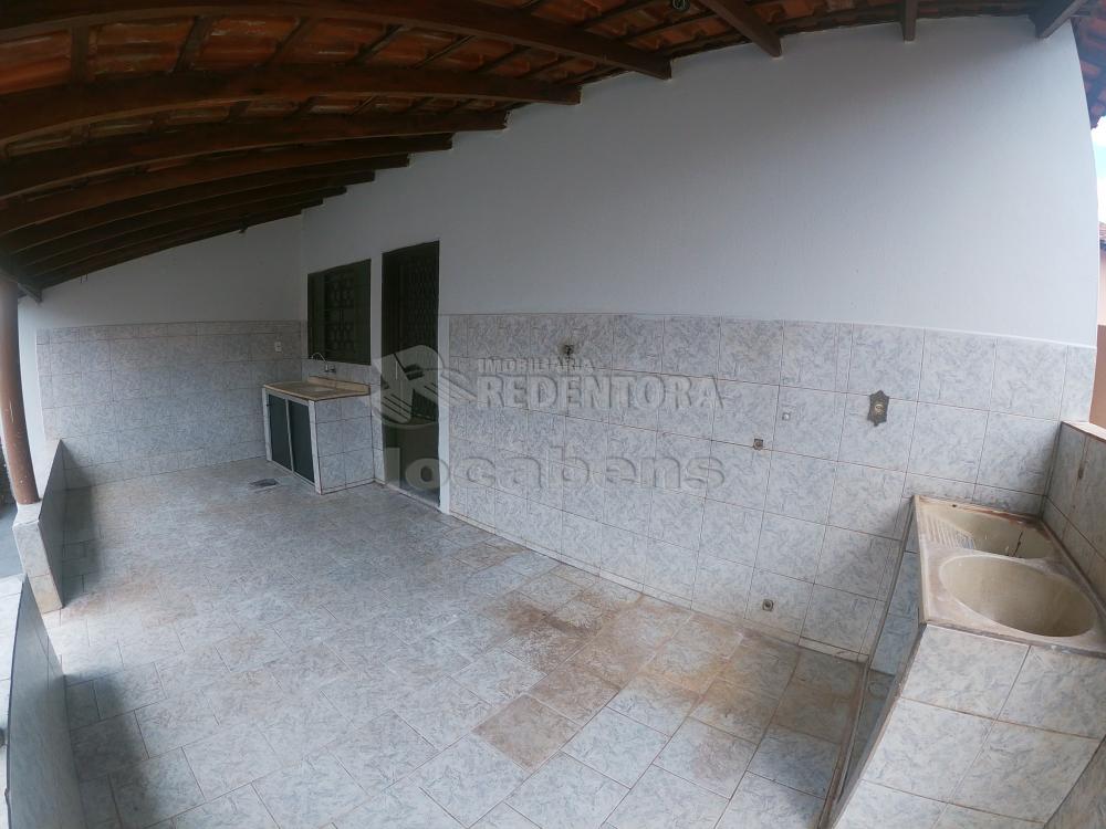 Alugar Casa / Padrão em São José do Rio Preto R$ 1.000,00 - Foto 18
