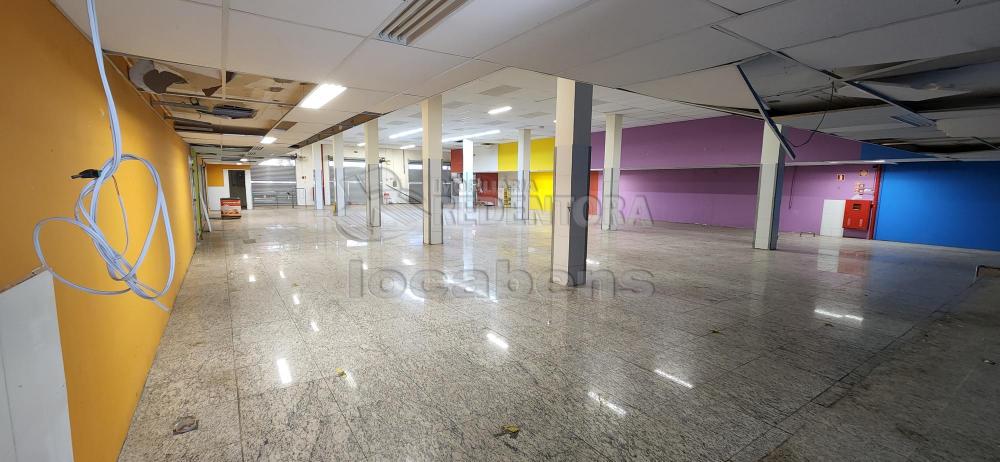 Alugar Comercial / Salão em São José do Rio Preto R$ 25.000,00 - Foto 6