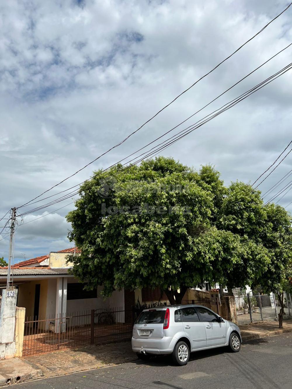 Alugar Casa / Padrão em São José do Rio Preto R$ 1.300,00 - Foto 2