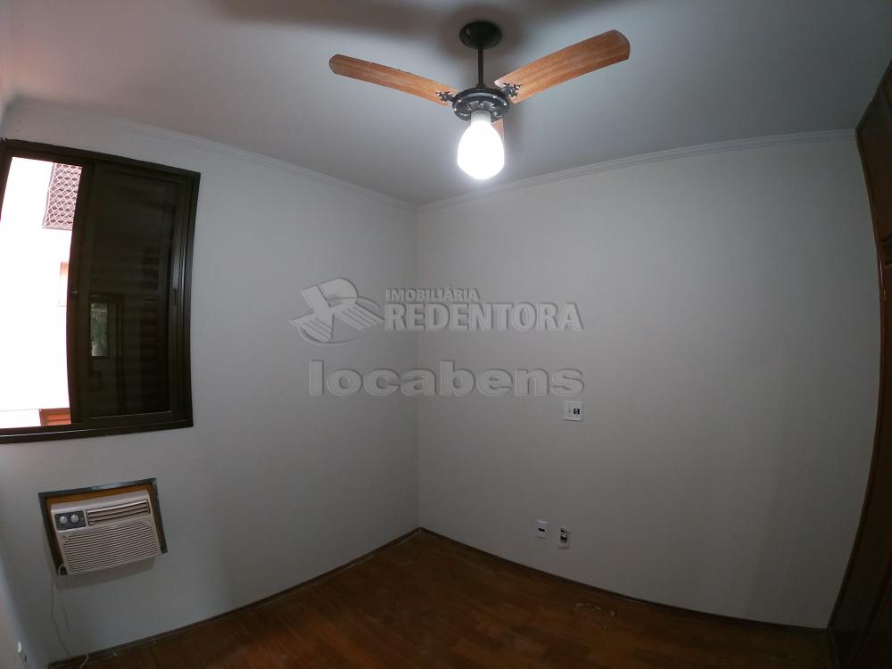 Alugar Apartamento / Padrão em São José do Rio Preto R$ 900,00 - Foto 8