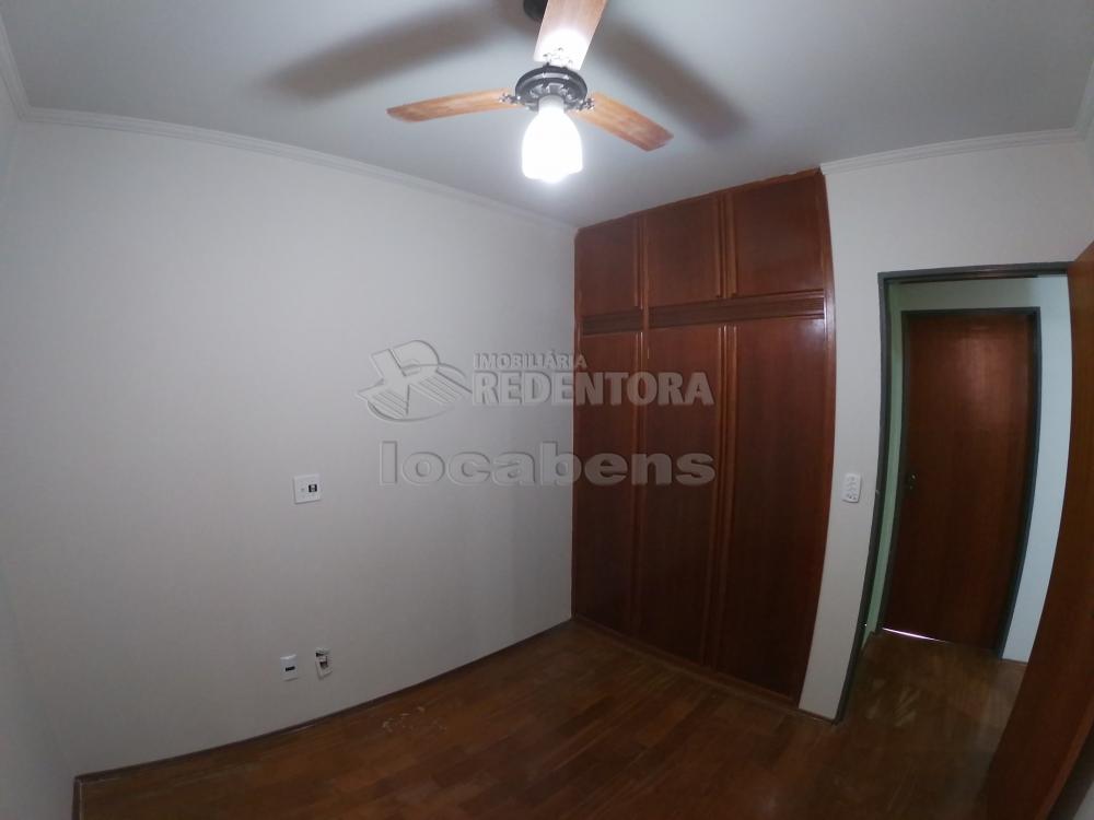 Alugar Apartamento / Padrão em São José do Rio Preto R$ 900,00 - Foto 9