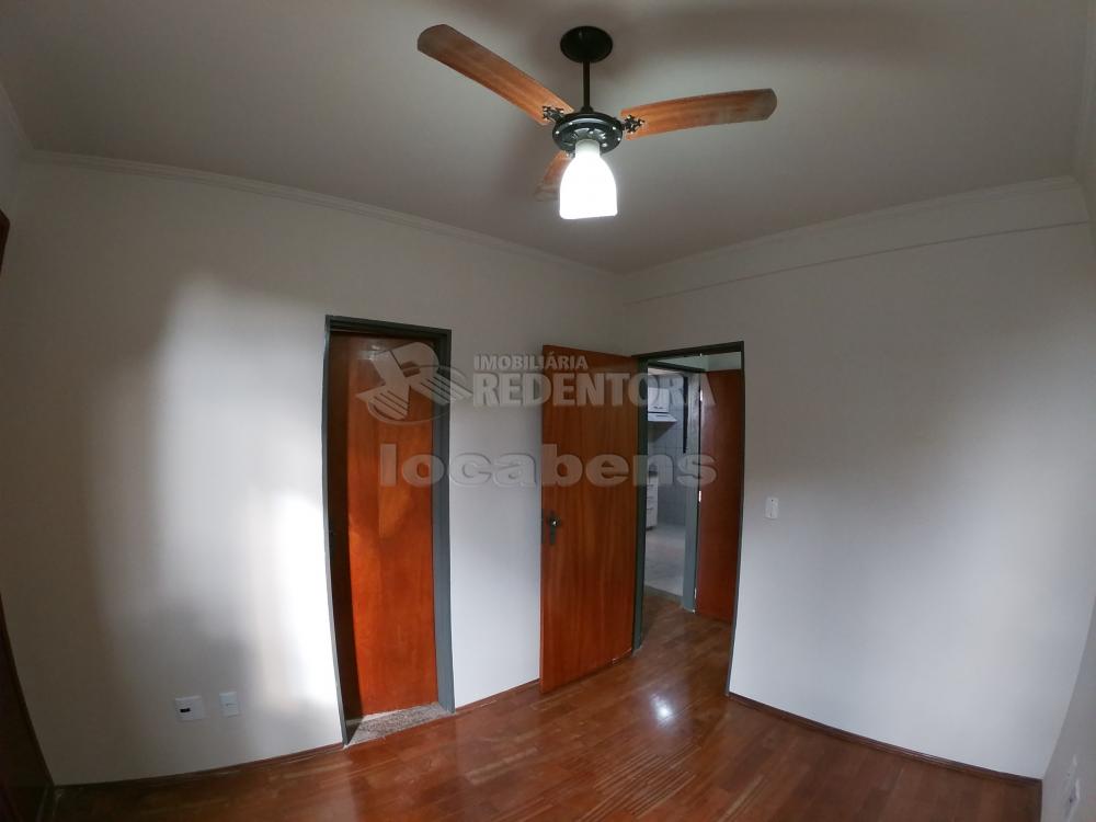 Alugar Apartamento / Padrão em São José do Rio Preto R$ 900,00 - Foto 17