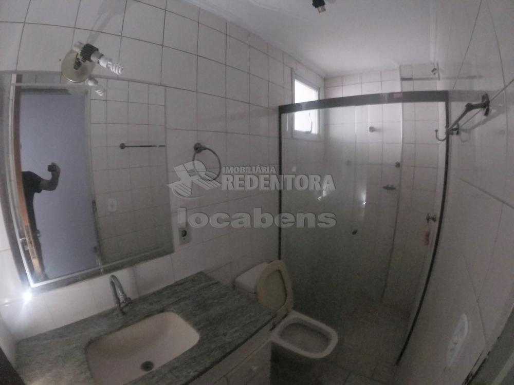 Alugar Apartamento / Padrão em São José do Rio Preto R$ 700,00 - Foto 12