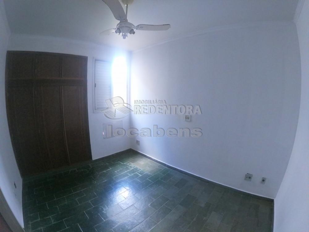 Alugar Apartamento / Padrão em São José do Rio Preto R$ 700,00 - Foto 16