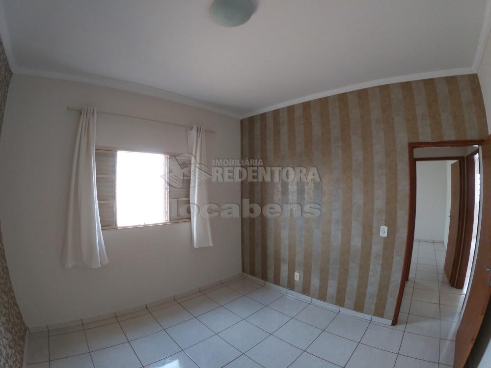 Alugar Casa / Padrão em São José do Rio Preto R$ 800,00 - Foto 11