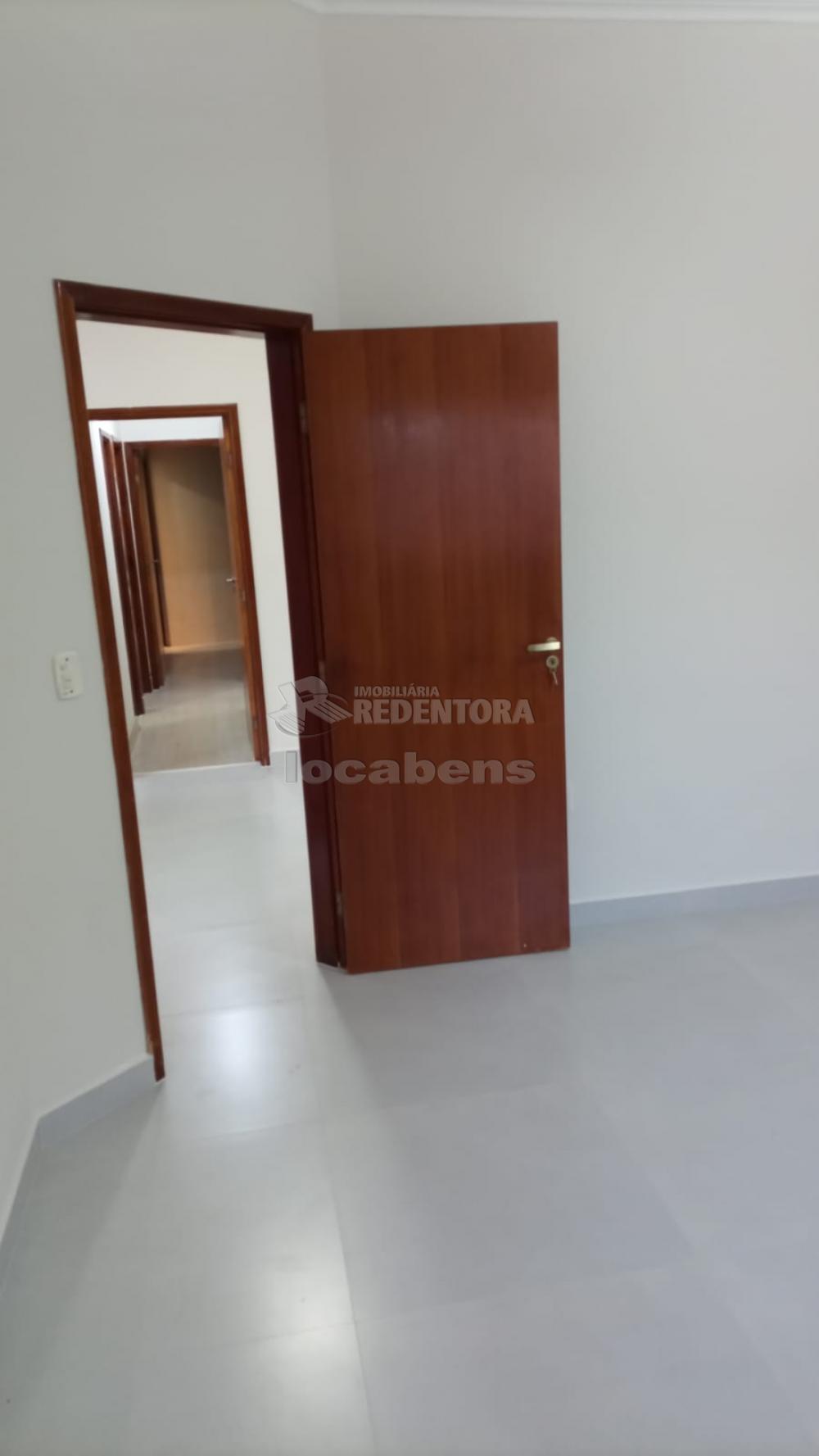 Comprar Casa / Padrão em São José do Rio Preto R$ 465.000,00 - Foto 2