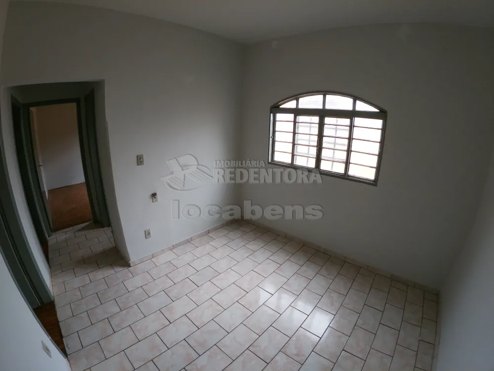 Alugar Casa / Padrão em São José do Rio Preto R$ 1.800,00 - Foto 7