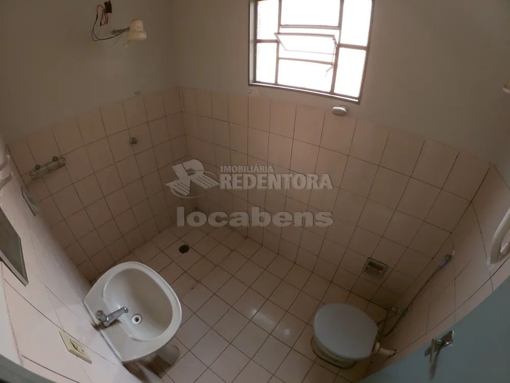 Alugar Casa / Padrão em São José do Rio Preto R$ 1.800,00 - Foto 21