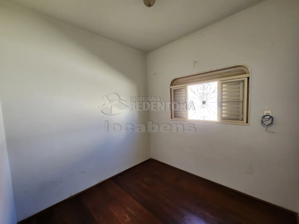 Alugar Casa / Padrão em São José do Rio Preto R$ 1.700,00 - Foto 13