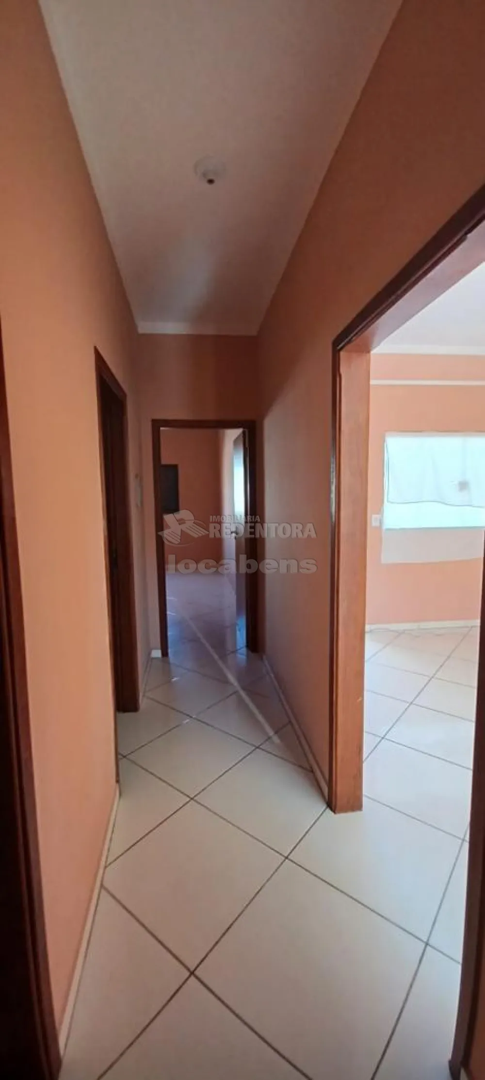 Alugar Casa / Padrão em São José do Rio Preto R$ 950,00 - Foto 4