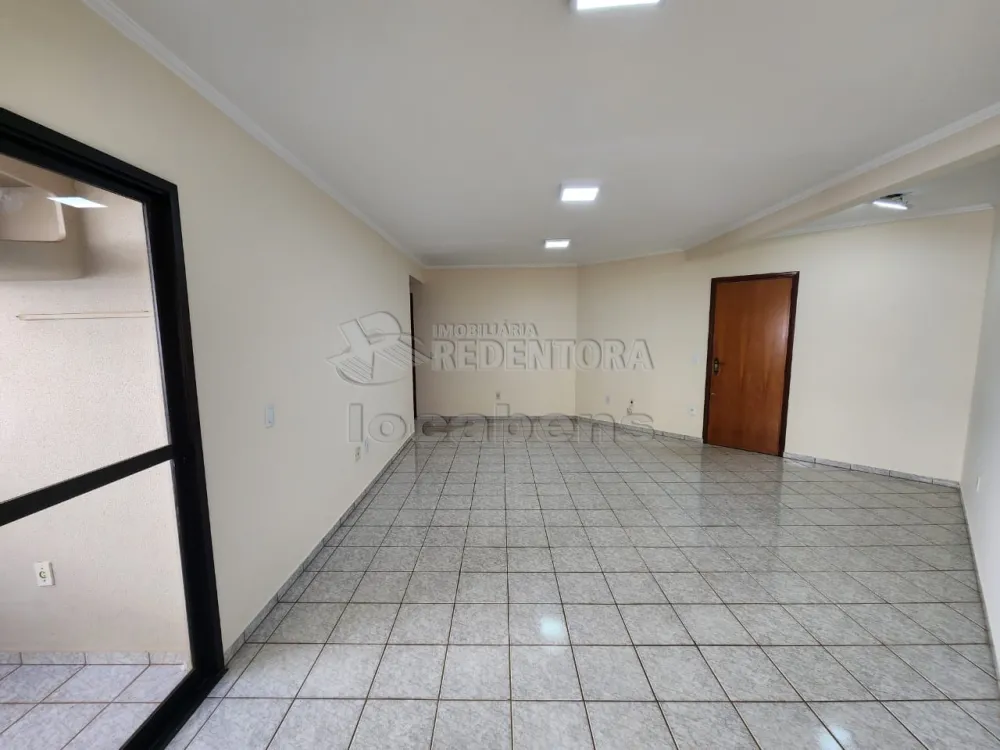 Alugar Apartamento / Padrão em São José do Rio Preto R$ 1.650,00 - Foto 2