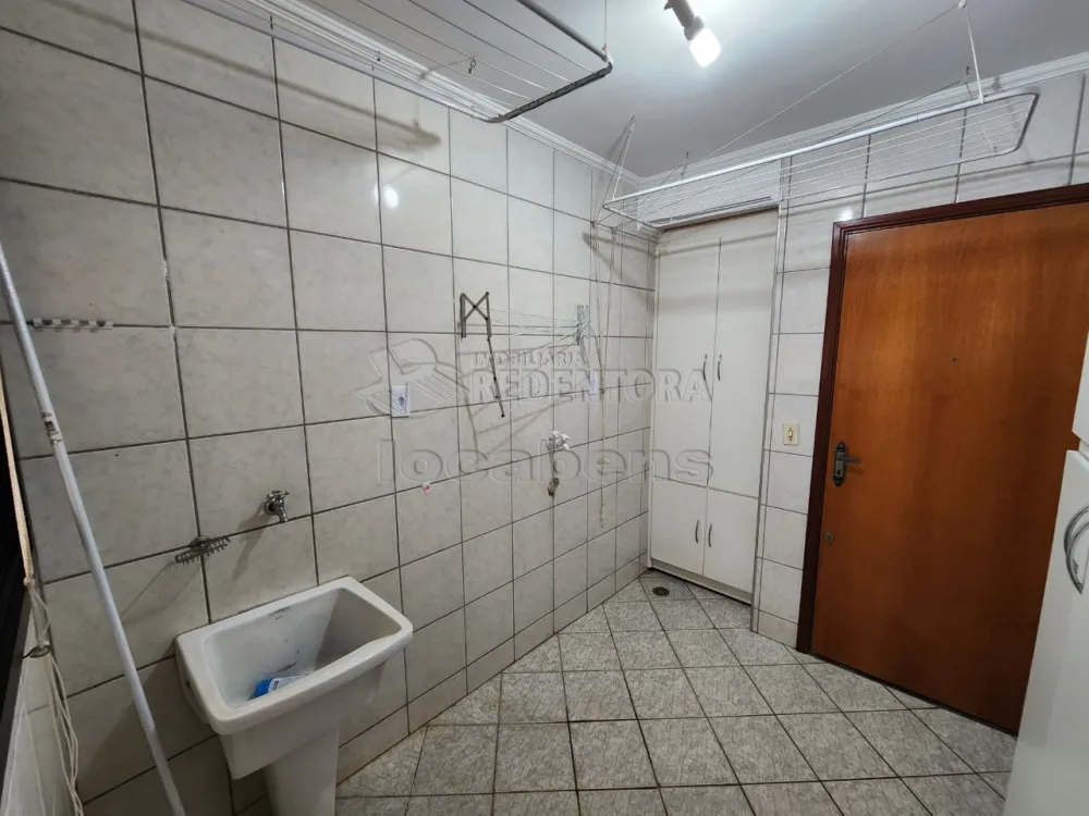 Alugar Apartamento / Padrão em São José do Rio Preto R$ 1.650,00 - Foto 7