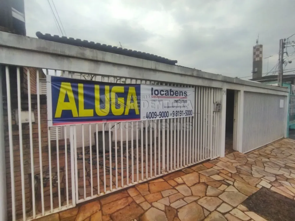 Alugar Casa / Padrão em São José do Rio Preto R$ 2.900,00 - Foto 1