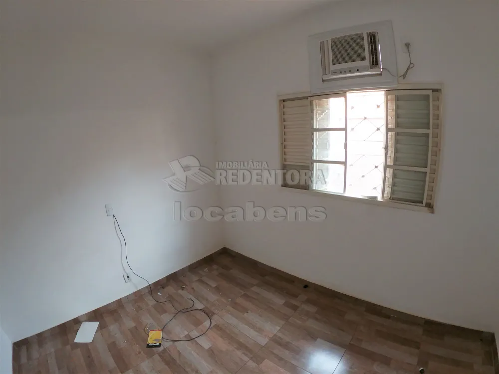 Alugar Casa / Padrão em São José do Rio Preto R$ 1.500,00 - Foto 11