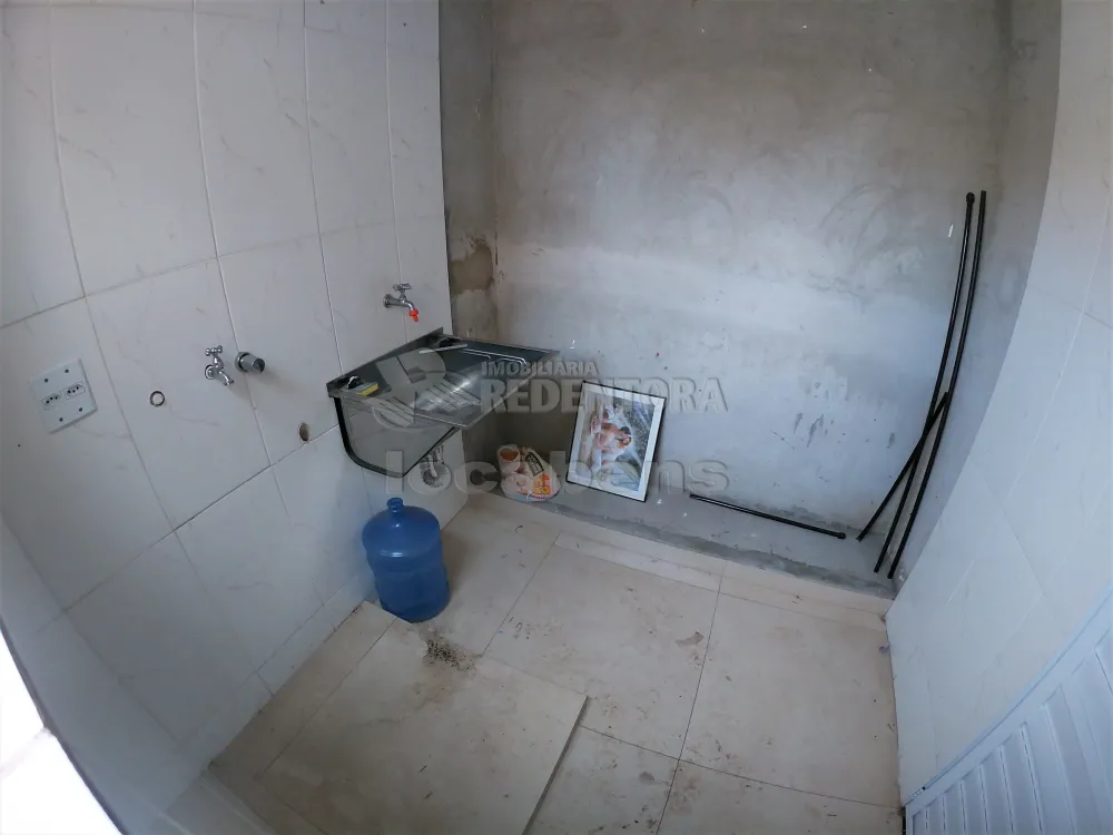 Alugar Casa / Padrão em São José do Rio Preto R$ 1.500,00 - Foto 17