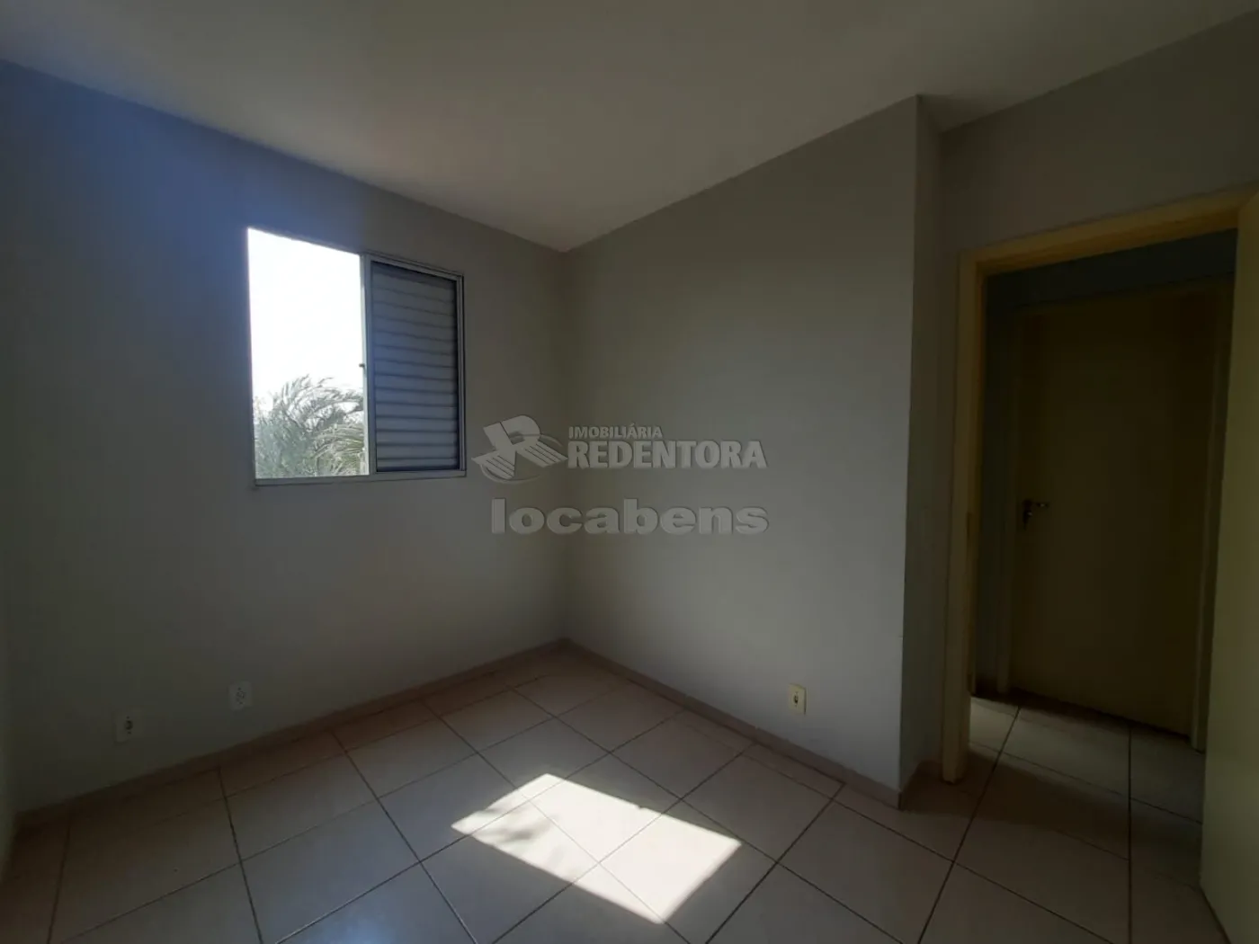 Alugar Apartamento / Padrão em São José do Rio Preto R$ 1.300,00 - Foto 5