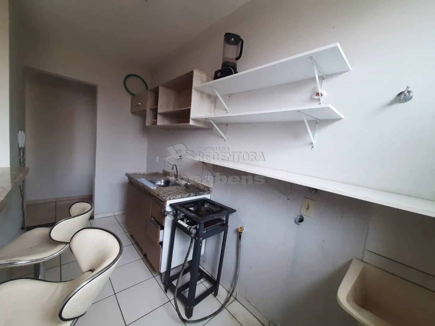 Alugar Apartamento / Padrão em São José do Rio Preto R$ 1.300,00 - Foto 4