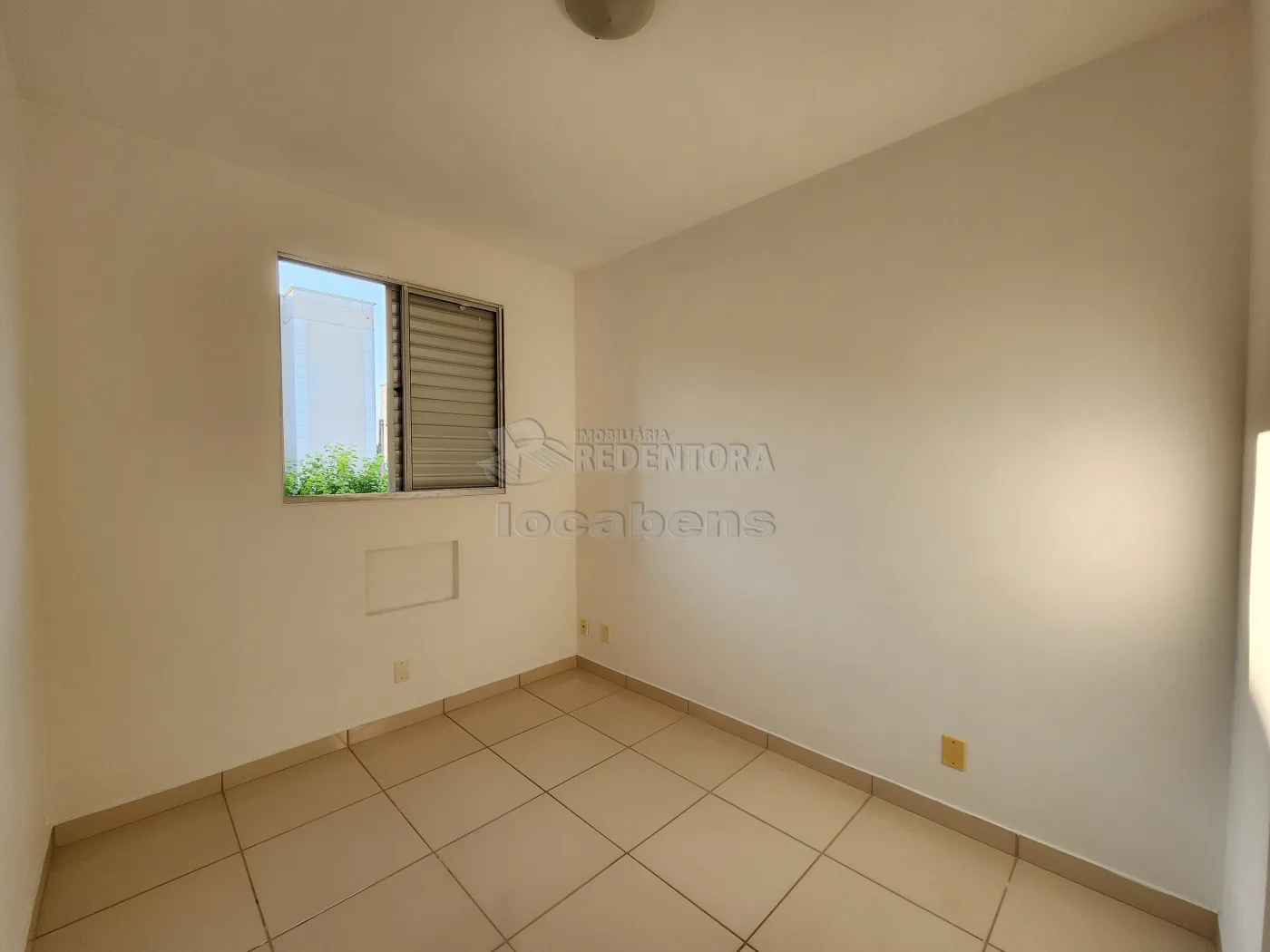 Alugar Apartamento / Padrão em São José do Rio Preto R$ 1.100,00 - Foto 7