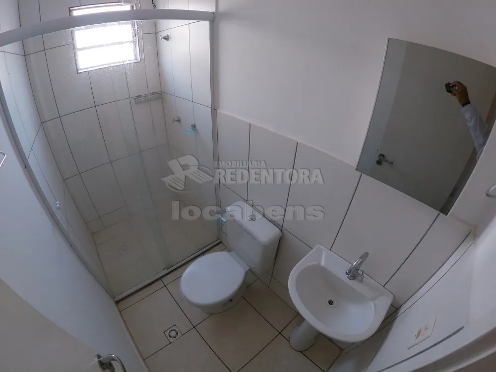 Alugar Apartamento / Padrão em São José do Rio Preto R$ 750,00 - Foto 10