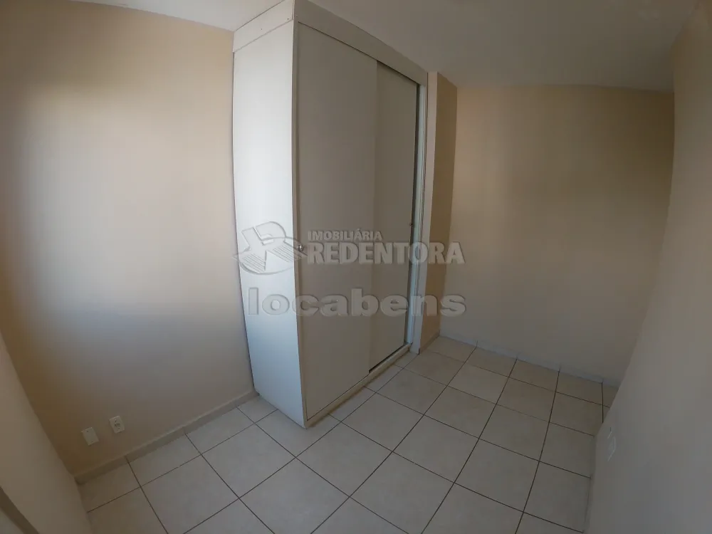 Alugar Apartamento / Padrão em São José do Rio Preto R$ 750,00 - Foto 12