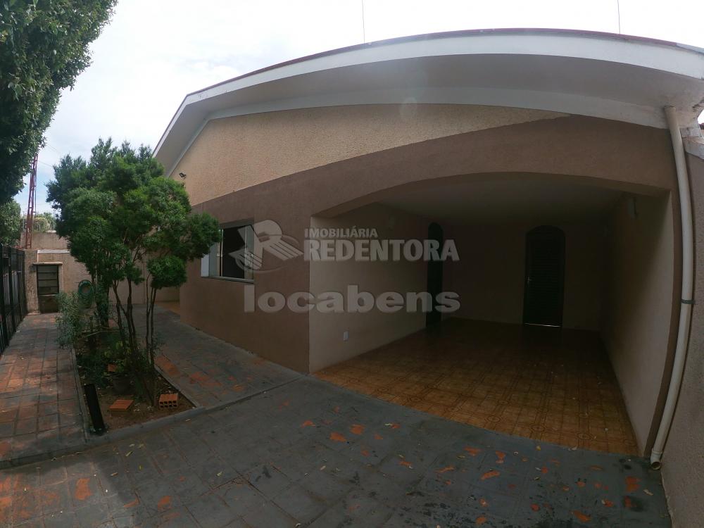 Alugar Casa / Padrão em São José do Rio Preto R$ 2.000,00 - Foto 1