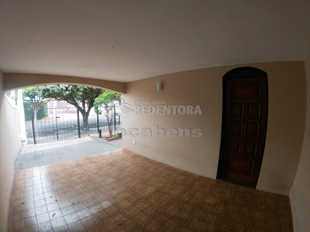 Alugar Casa / Padrão em São José do Rio Preto R$ 2.000,00 - Foto 3