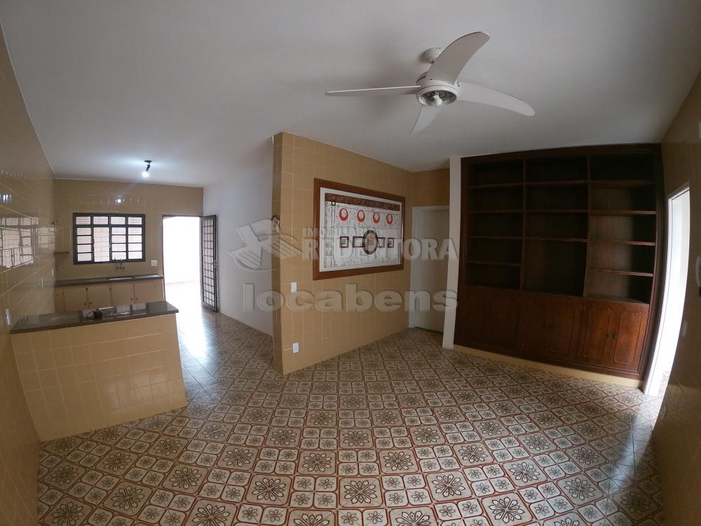 Alugar Casa / Padrão em São José do Rio Preto R$ 2.000,00 - Foto 9