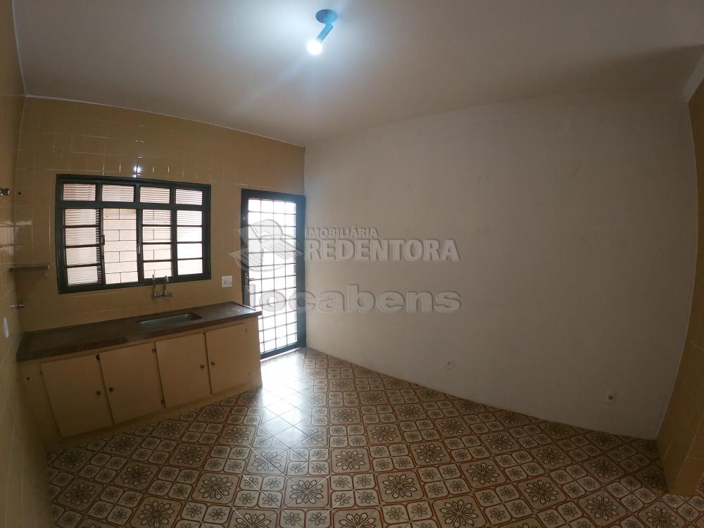 Alugar Casa / Padrão em São José do Rio Preto R$ 2.000,00 - Foto 12