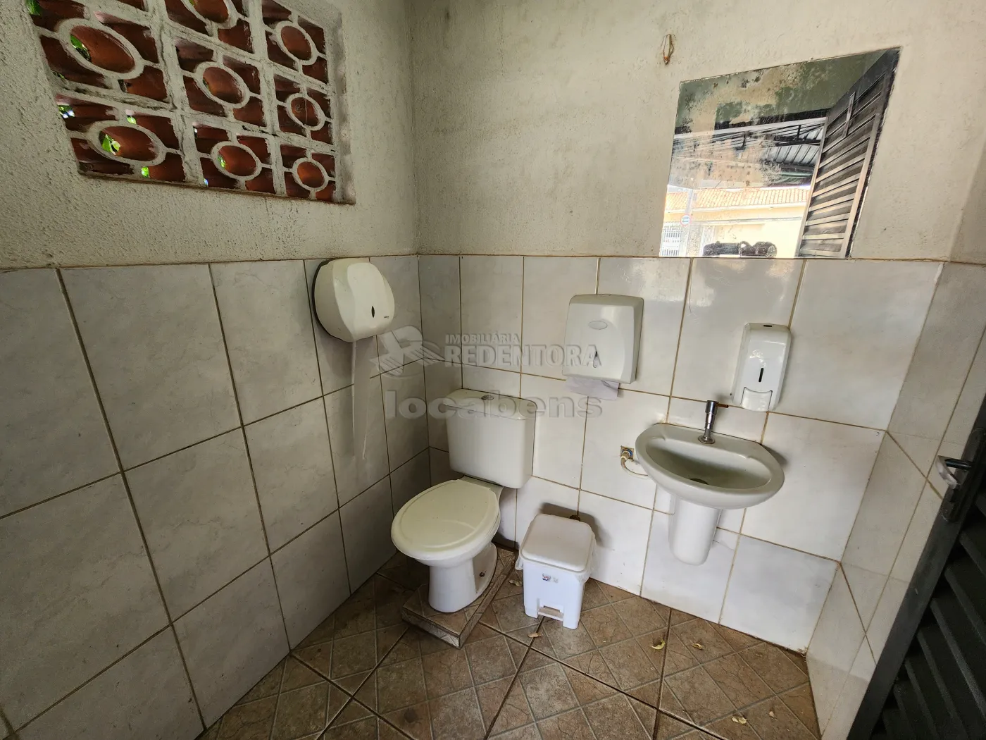 Alugar Comercial / Salão em São José do Rio Preto R$ 3.100,00 - Foto 23