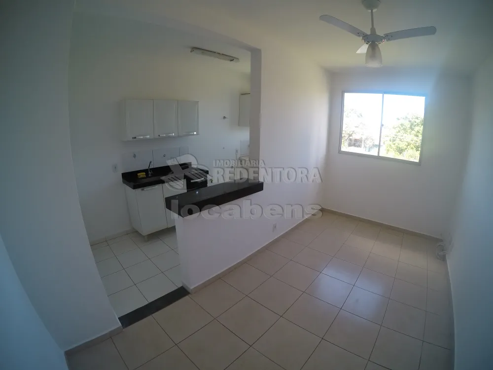 Alugar Apartamento / Padrão em São José do Rio Preto R$ 700,00 - Foto 2