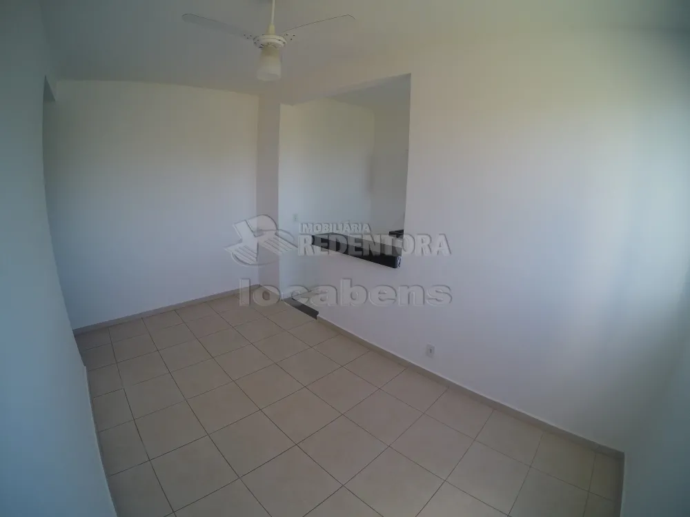 Alugar Apartamento / Padrão em São José do Rio Preto R$ 700,00 - Foto 3