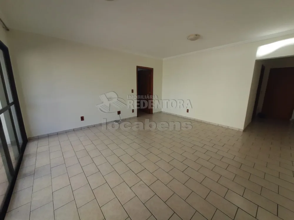 Alugar Apartamento / Padrão em São José do Rio Preto R$ 1.400,00 - Foto 2