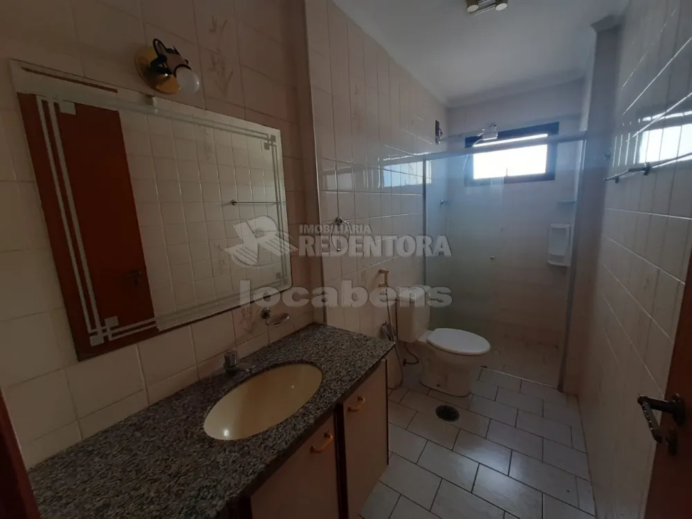 Alugar Apartamento / Padrão em São José do Rio Preto R$ 1.400,00 - Foto 11